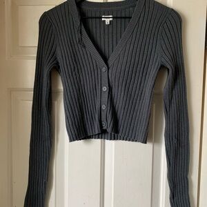 Aerie Gray V-Neck Ribbed Sweater